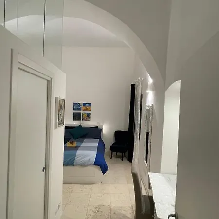 Arco Di Levante Bari